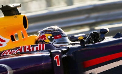 epa04443729 German Formula One driver Sebastian Vettel of Red Bull Racing in action during the 2014 Formula One Grand Prix of Russia at the Sochi Autodrom circuit in Sochi, Russia 12 October 2014. EPA/SRDJAN SUKI +++(c) dpa - Bildfunk+++