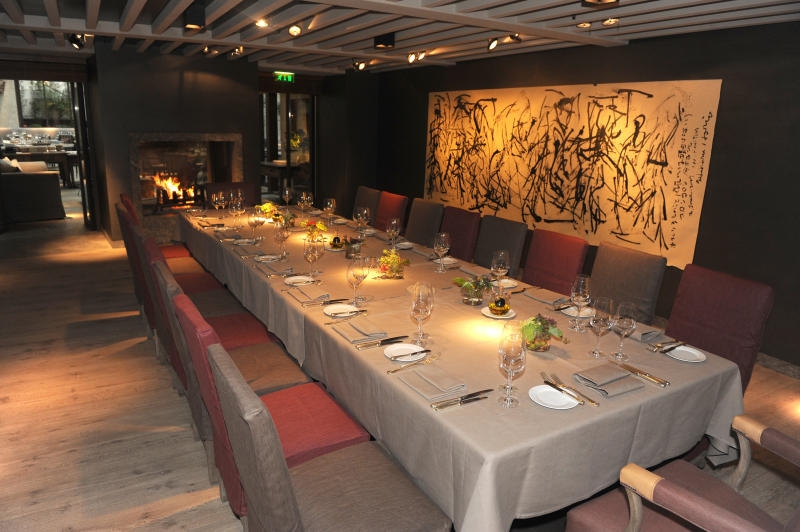 Blick in das Restaurant "Atelier" am 17.09.2009 im Bayerischen Hof in München