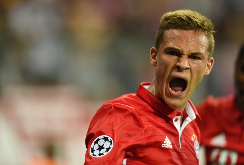 Champions League, Bayern München - FK Rostow - Bayerns Joshua Kimmich jubelt nach seinem Tor zum 3:0. dpa
