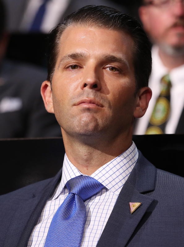 <p>ARCHIV - Der Sohn des US-Präsidenten Trump, Donald Trump Jr., hört am 18.07.2016 in Cleveland, USA, während der «Republican National Convention 2016» zu.</p>