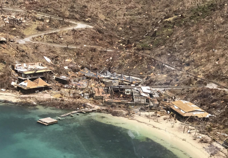 <p>HANDOUT - Das am 16.09.2017 zur Verfügung gestellte Handout-Foto vom 14.09.2017 zeigt die Zerstörungen des Hurrikans Irma am Little Dix Bay Resort auf Virgin Gorda in den British Virgin Islands. ACHTUNG: Nur zur redaktionellen Verwendung im Zusammenhang mit der aktuellen Berichterstattung und nur bei Nennung: Foto: Guillermo Houwer/AP/dpa +++(c) dpa - Bildfunk+++</p>