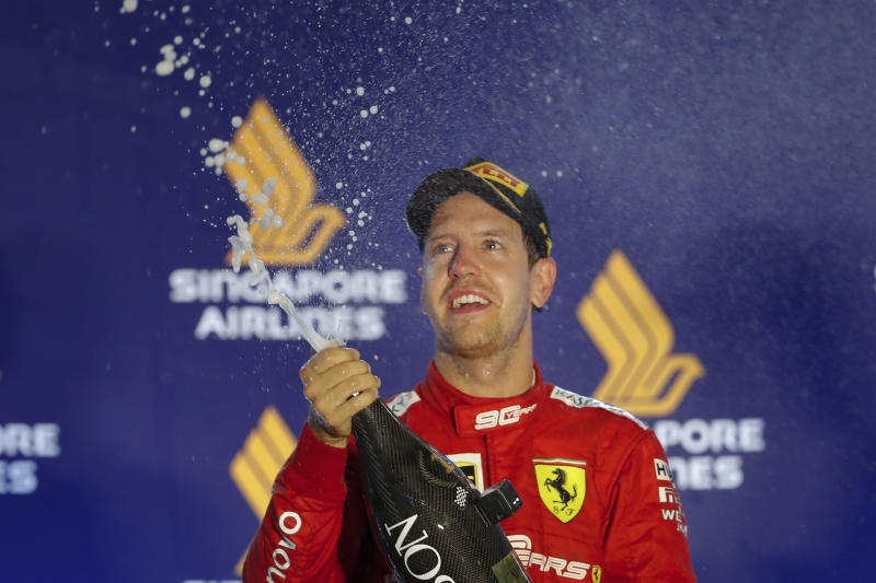 <p>ARCHIV - 07.06.2019, Kanada, Montreal: Motorsport, Formel-1-Weltmeisterschaft, Grand Prix von Kanada, 2. Freies Training: Sebastian Vettel aus Deutschland vom Team Scuderia Ferrari bereitet sich auf die Trainingssession vor. (zu dpa «Vettel sieht sich nicht als Auslaufmodell in der Formel 1») Foto: Tom Boland/The Canadian Press/AP/dpa +++ dpa-Bildfunk +++</p>