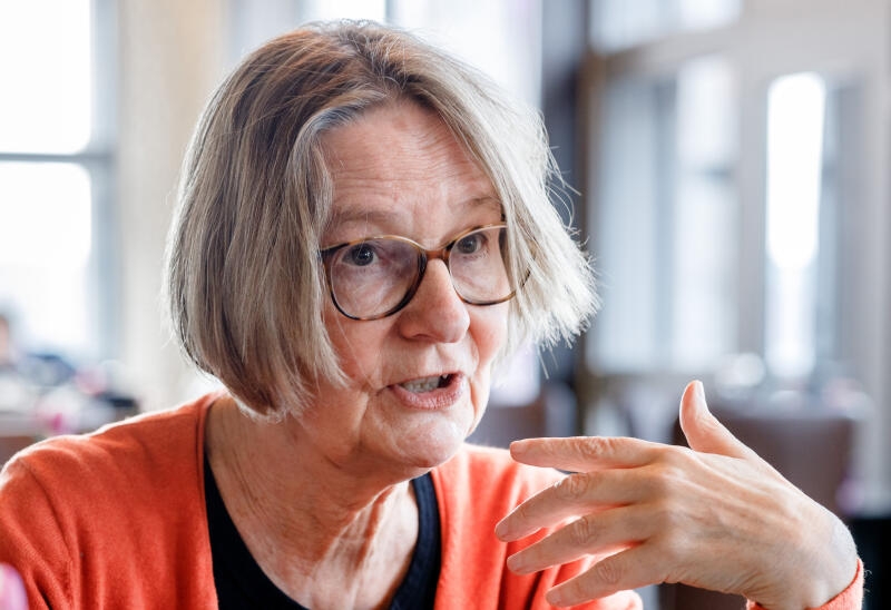 <p>ARCHIV - 05.03.2020, Hamburg: Die Schriftstellerin Kirsten Boie spricht im dpa-Interview. (zu "Bestseller-Autorin Boie: Fünf bis sieben Seiten pro Tag") Foto: Markus Scholz/dpa +++ dpa-Bildfunk +++</p>